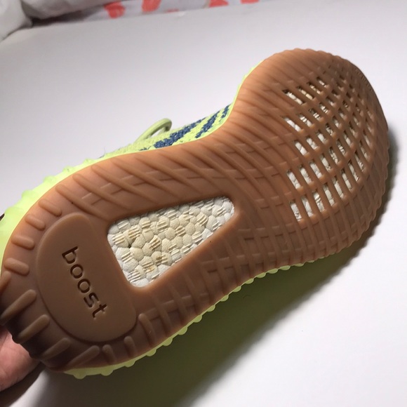 Yeezy boost 350 VS semi frozen yellow - Picture 4 of 8